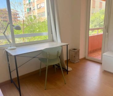 Carrer dAlfara del Patriarca, Valencia, Valencian Community 46025 - Photo 4