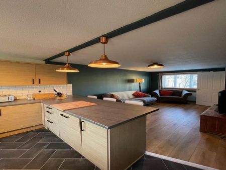 2 bedroom semi-detached villa to rent - Photo 2