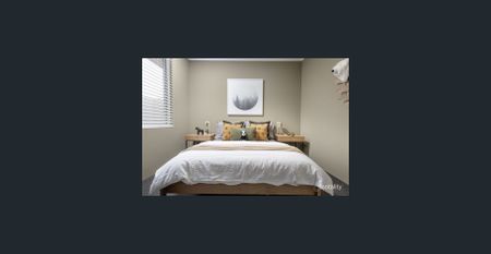 STUNNING FAMILY HOME - Photo 3