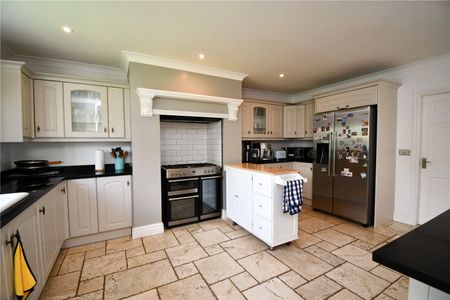 Gayton Parkway, Gayton, Wirral, CH60 3SY - Photo 4