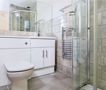 Beaconsfield Way, Earley, Reading, Berkshire, RG6 - Photo 5