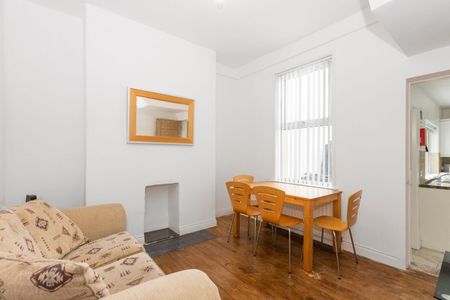 43 Candahar Street, (Refurbished serviced room), BT73AR, Belfast - Photo 5