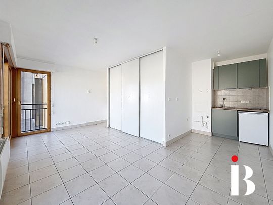 Location Appartement 1 pièce 27m² ST HERBLAIN 44800 - Photo 1