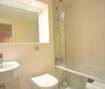 1 Bed Flat, Raphael House, IG1 - Photo 4