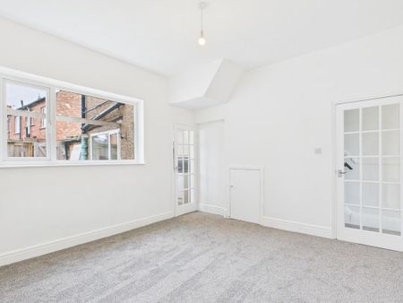 3 bedroom terraced house to rent - Photo 3