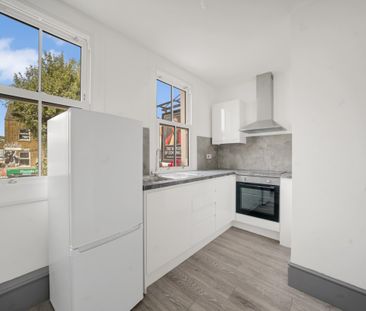 304, E2, London - Photo 2