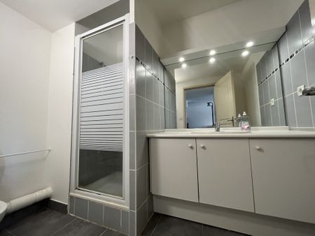 Location T2 meublé 34m² + garage fermé Marseille 13010 Saint Tronc - Photo 5