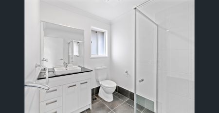 Modern 3-Bedroom Duplex in Park Ridge - Photo 4