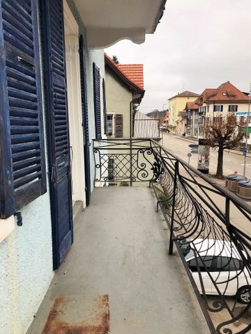 Recent kitchen close to the station - Photo 5