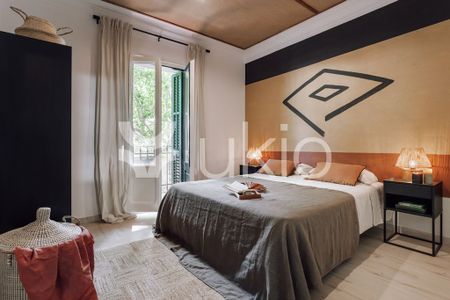 4 room luxury Apartment for rent in Barcelona, Spain - Photo 2