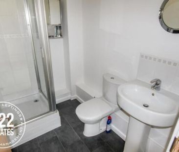 Greenings Court - Warrington - WA2 - Photo 3