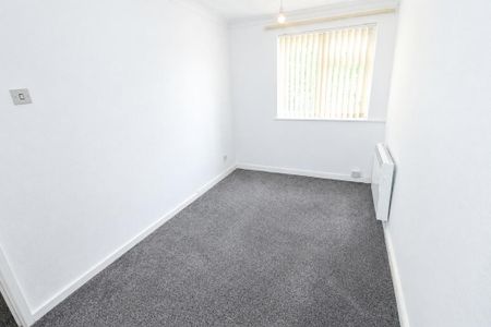 2 bedroom maisonette to rent - Photo 2