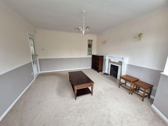 4 bedroom detached house to rent - Photo 1