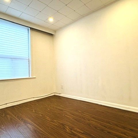 For Lease - 660 1/2 Bloor Street, Toronto, Ontario - Photo 1