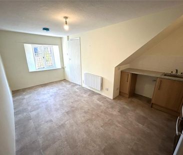 2 bedroom terraced house to rent - Photo 6