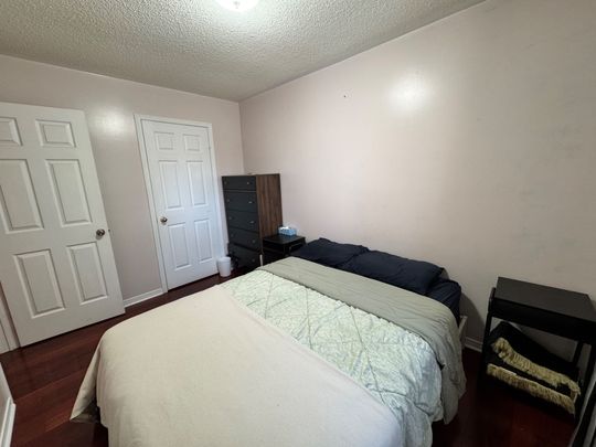 For Lease - 3843 Densbury Drive Unit# Upper, Mississauga, Ontario - Photo 1