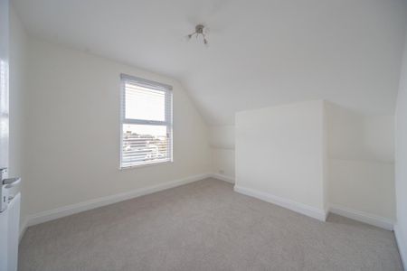 3 bedroom flat to rent - Photo 5