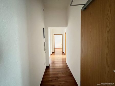 1 MONAT KALTMIETFREI: Attraktive 2-Zimmer-Wohnung + EBK! - Photo 3