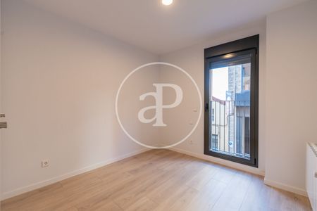 Flat for rent in Pasaje de Bisbal. - Photo 3