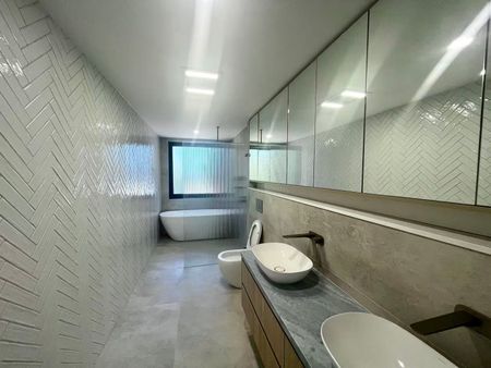 Brand NEW| Bright| Impeccable | Designer Duplex Offers Great Comfort Convenient Living - Photo 4