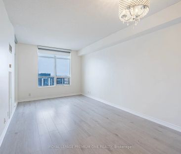 9225 Jane Street #815 - Photo 1