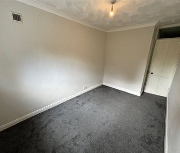 3 Bedroom House - Fort Road, Southampton - Photo 1