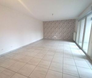 Location Appartement à NIVOLAS VERMELLE - Photo 6