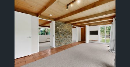 Tranquil Family Oasis with Pool in Millgate Estate - Photo 3