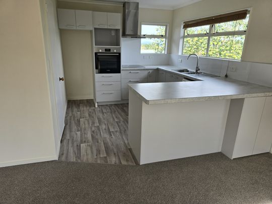 Easy Care Living! - Photo 1