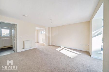 3 bedroom detached house to rent - Photo 4