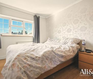 3 bedroom terraced house to rent - Photo 6