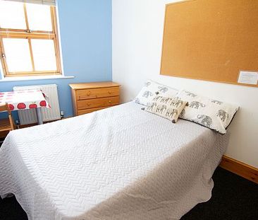 64A, Wellington Street - Photo 1