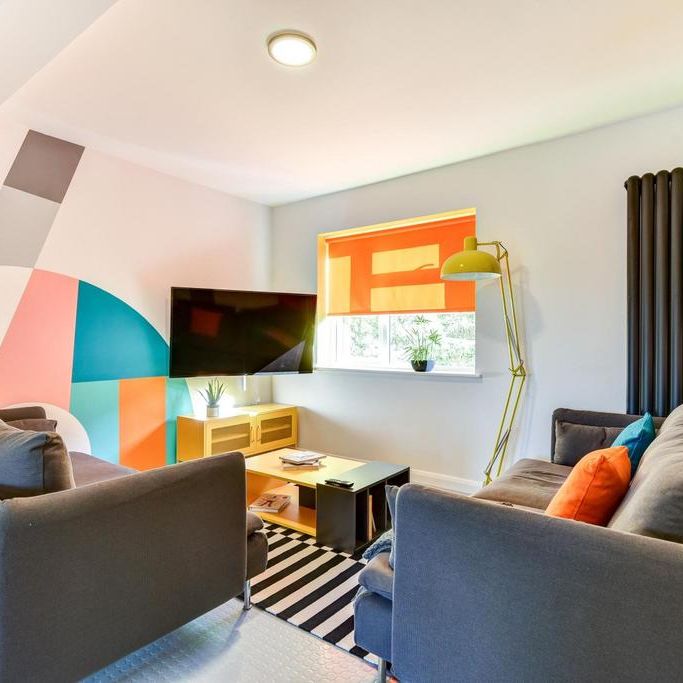 6 bedroom house to rent - Photo 1