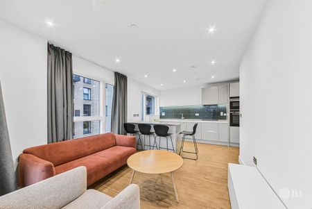 3 bedroom flat to rent - Photo 3