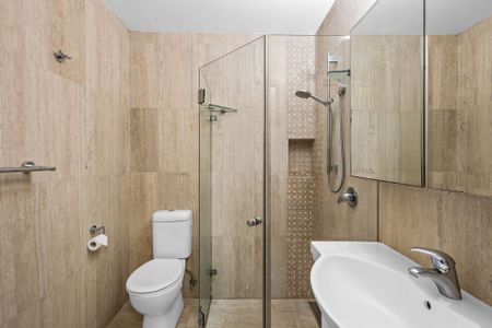 Charming Parkside Escape in Prime City Fringe Location - Photo 4