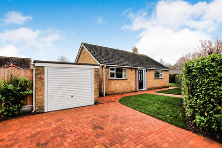 Bungalow – Detached – 2 Geoffrey Bishop Avenue, Fulbourn, Cambridge 2 - To Rent - Photo 4