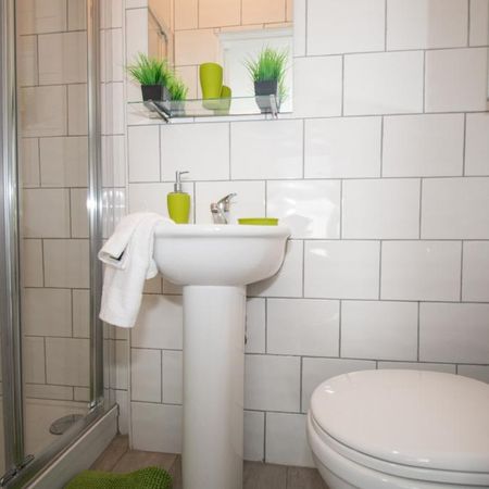 Studio to rent - Photo 4