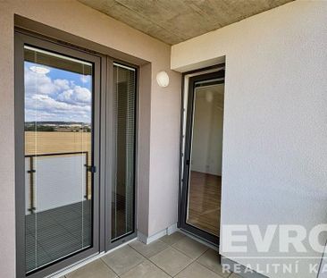 Pronájem bytu 2+kk 56 m2 - Fotografie 4