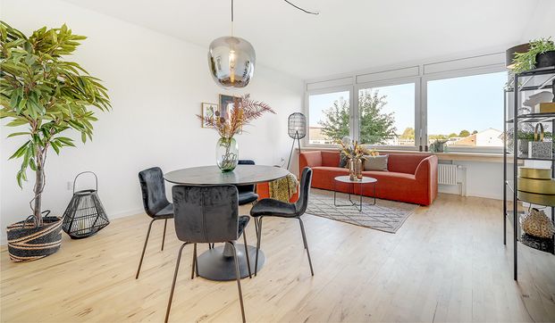Nyrenoveret lejlighed i Viby J - Foto 1