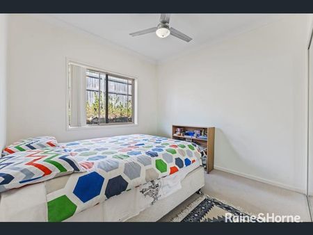 Spacious Family Home in a Peaceful Cul-de-Sac - Photo 5