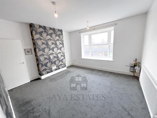 3 bedroom apartment to rent - Photo 1
