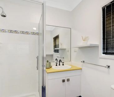 28 Pacific Ave, Bushland Beach QLD 4818 - House For Rent | Domain - Photo 6