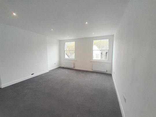 4 bedroom apartment to rent - Photo 1