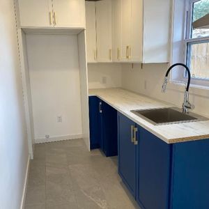 4 1/2 avec une grande cour - Photo 2