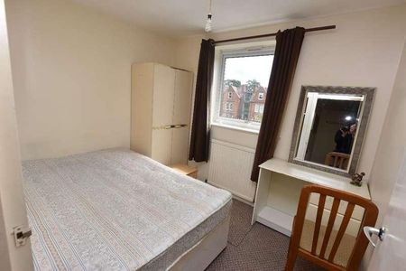 Flat, Holly Mount, Hagley Road, Birmingham, B16 - Photo 4