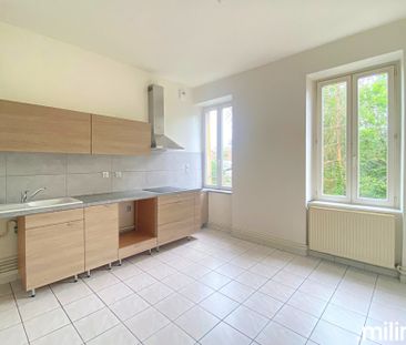 Location Appartement 4 pièces 85m² MONTIGNY LES METZ 57950 - Photo 3