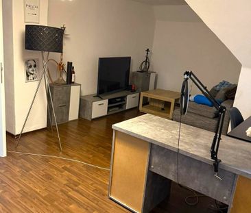 Zwei Zimmer Dachgeschoßwohnung mit EBK in Lollar - Foto 1