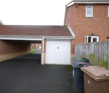 3 bedroom terraced house to rent - Photo 3