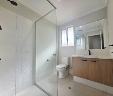 Experience Luxury Living in a Stunning New Home&excl; - Photo 2