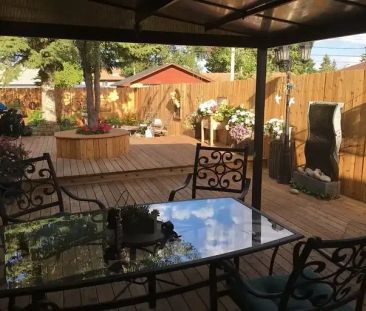 Fully Furnished Bright and Beautiful Basement Suite | 4828 Mardale ... - Photo 1